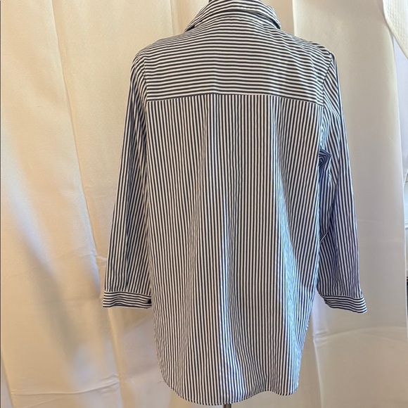 Blue and White Striped Women's Top XL - Picture 2 of 8